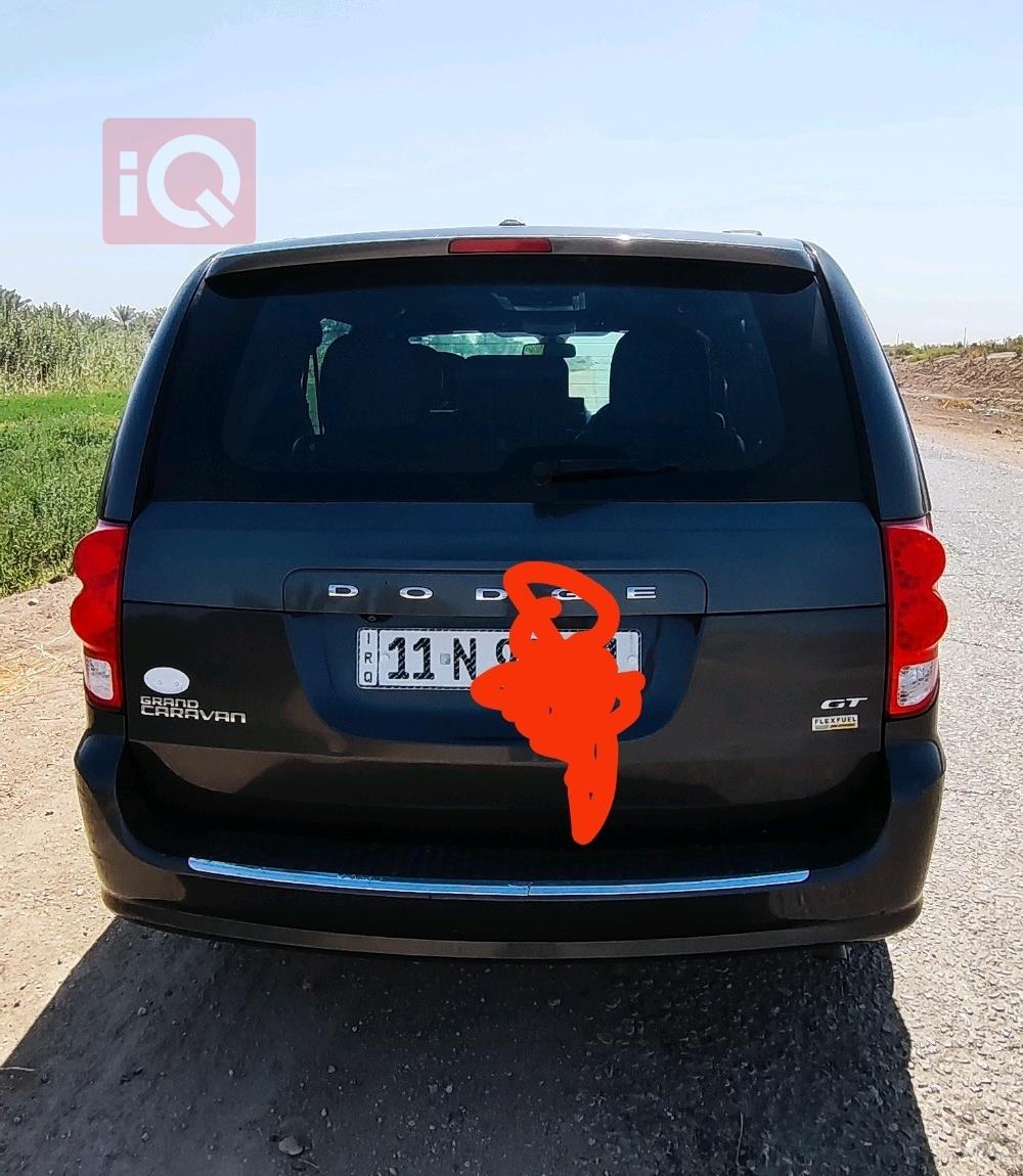 دودج جراند كارافان